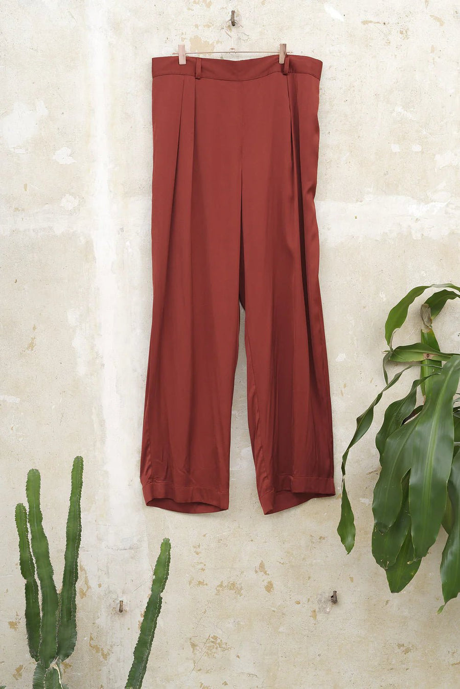 Rostrote Hose mit Gummibund Chlench Tilly 2 - Wildflowers1/2 (44/46)Petrol
